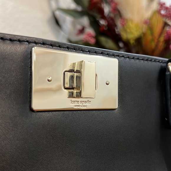 Kate Spade Kelsey Orchard Valley Smooth, Black - Picture 3 of 6